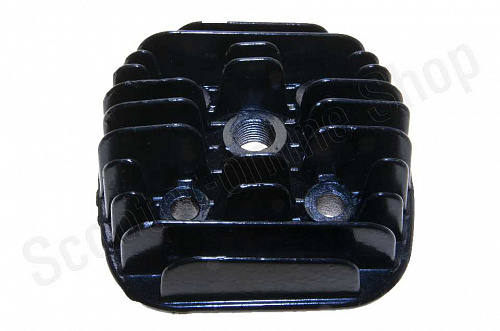 Головка цилиндра F80 черная прямое отверстие под свечу фото фотография изображение картинка