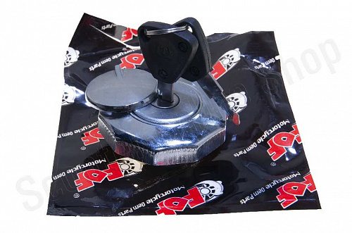 Крышка бака с ключом Alpha фото фотография изображение картинка Крышка бака с ключом Alpha фото фотография изображение картинка