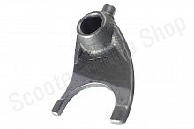 Вилка КПП правая ZS161FMJ CB150D, ZS166FMM CB250, ZS169FMM CB250, ZS174MN CBS300